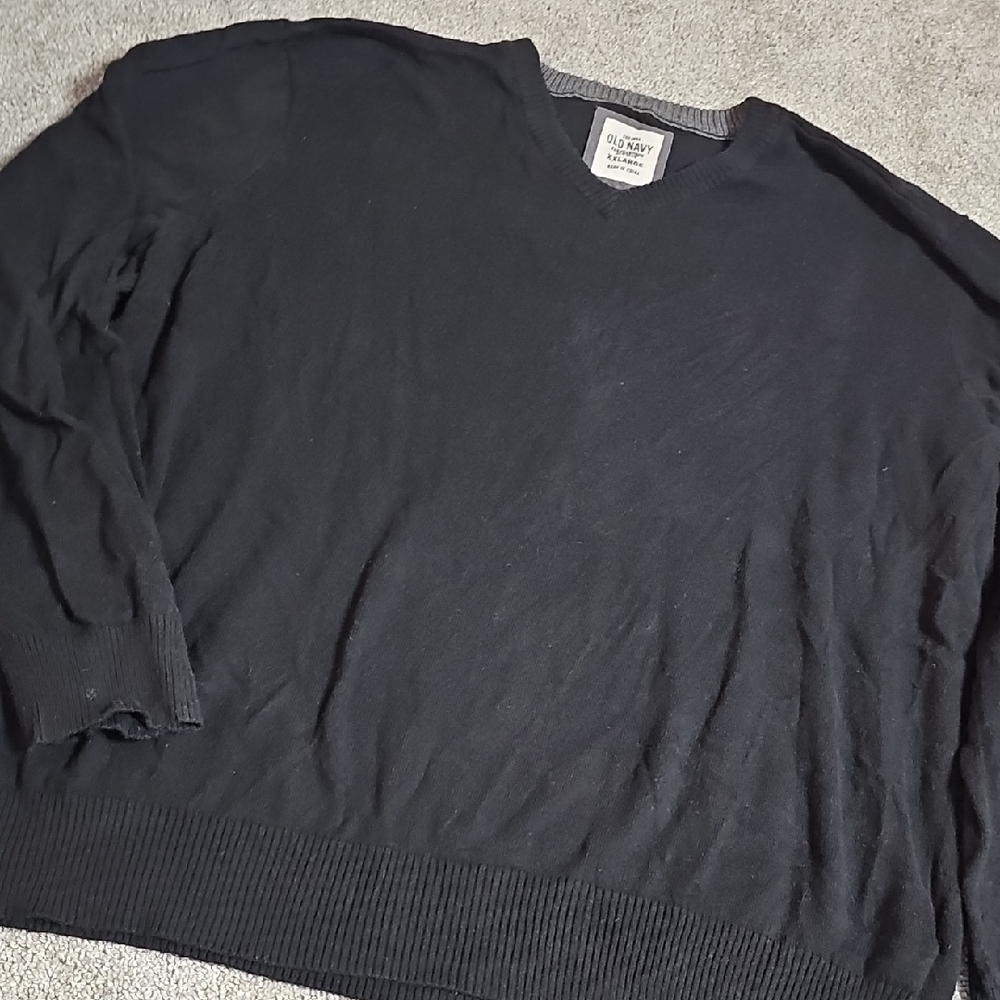 🟠Old Navy Men's V-Neck Black Sweater